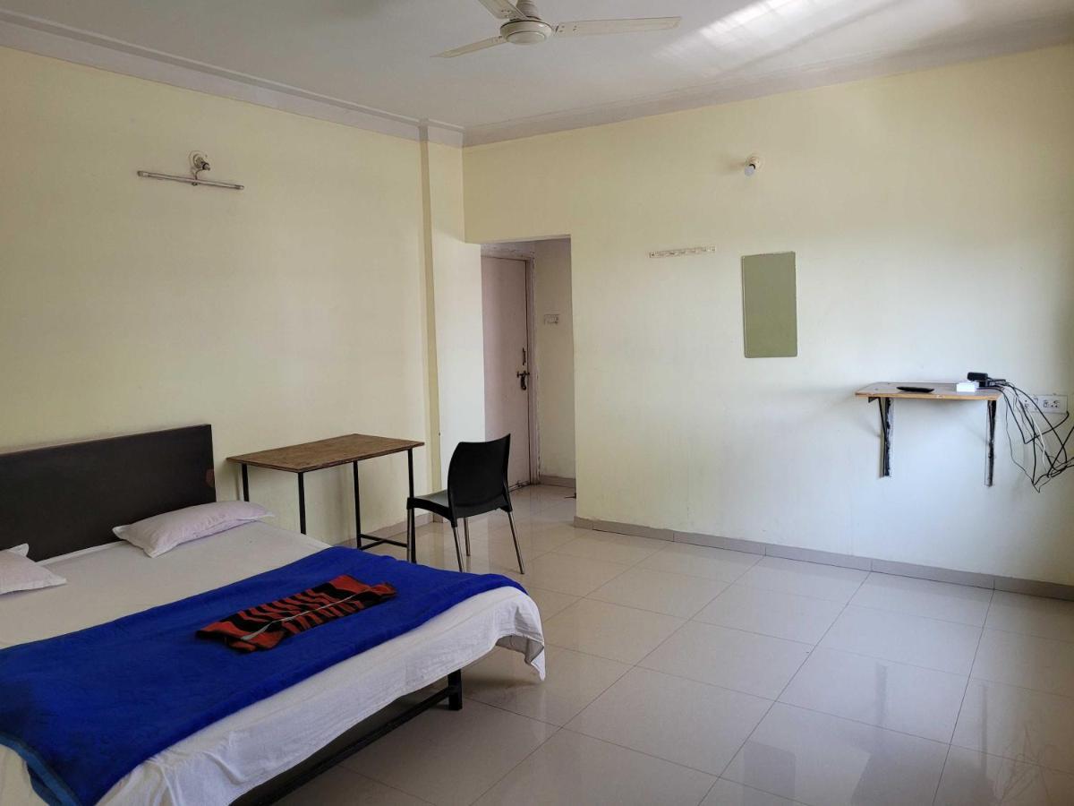 Spot On 72974 Gokul Lodge Pune Exterior foto